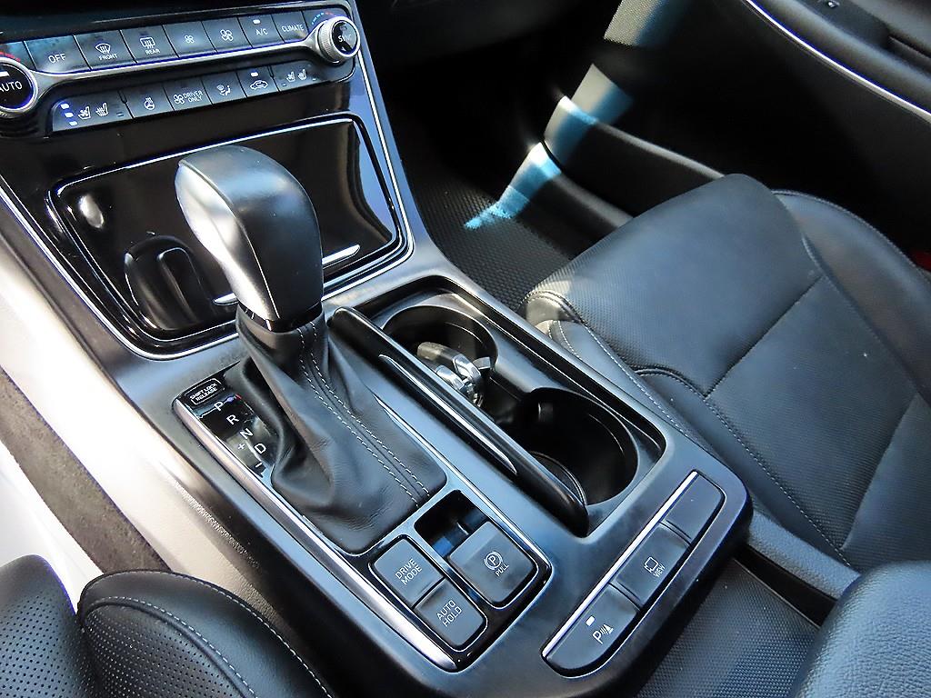 HYUNDAI Grandeur - Vista 10