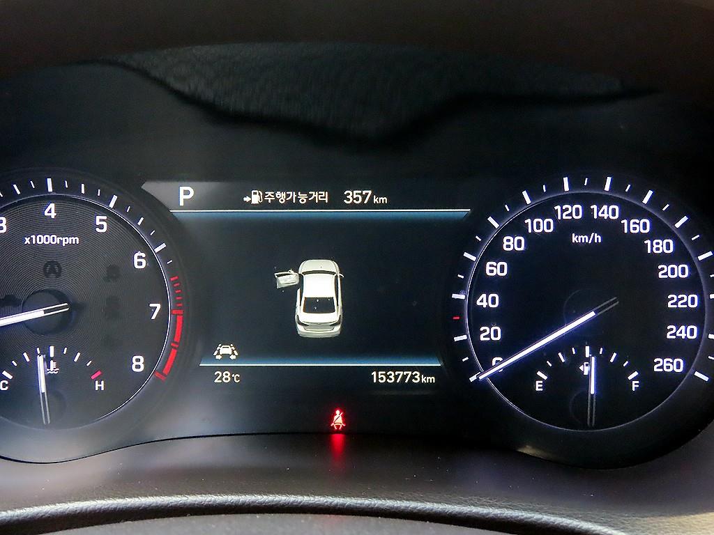 Genesis G80 - Vista 9