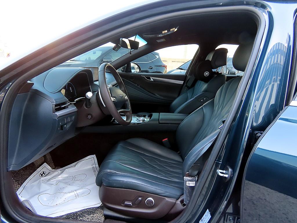 Genesis G80 - Vista 5