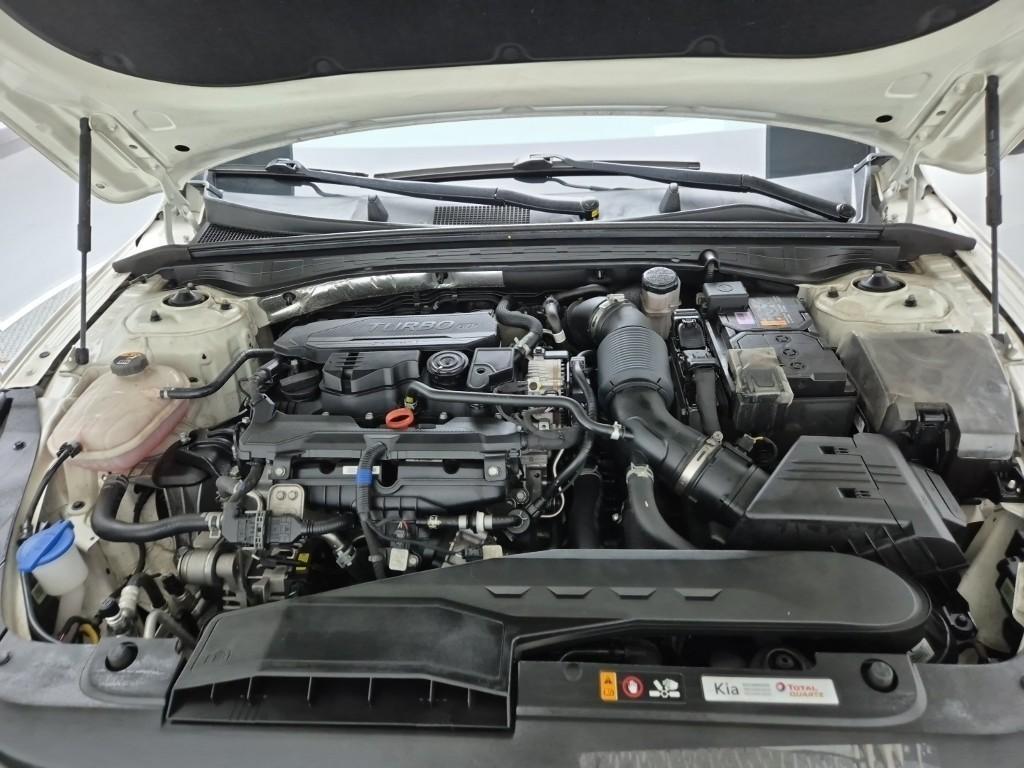 KIA K5 - Vista 5