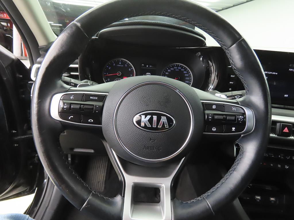 KIA K5 - Vista 8