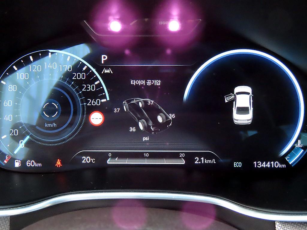 Genesis G80 - Vista 9