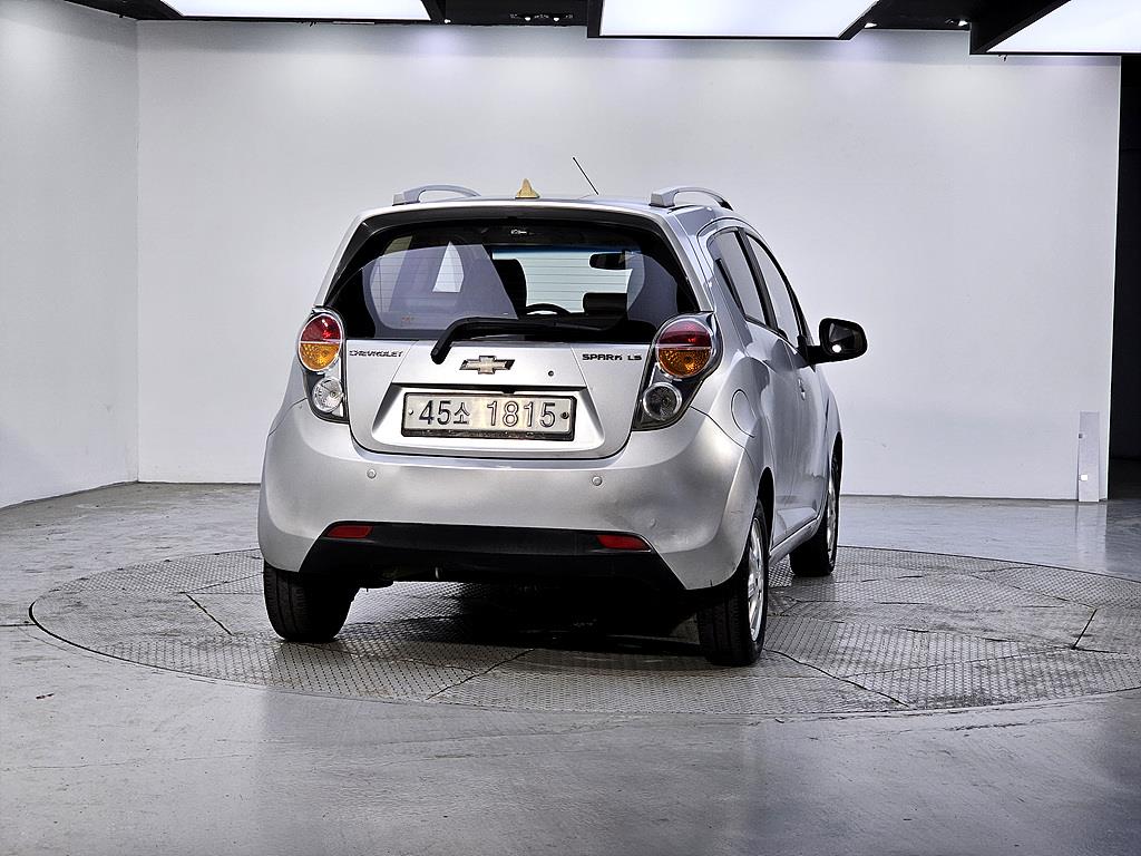 Chevrolet Spark - Vista 3