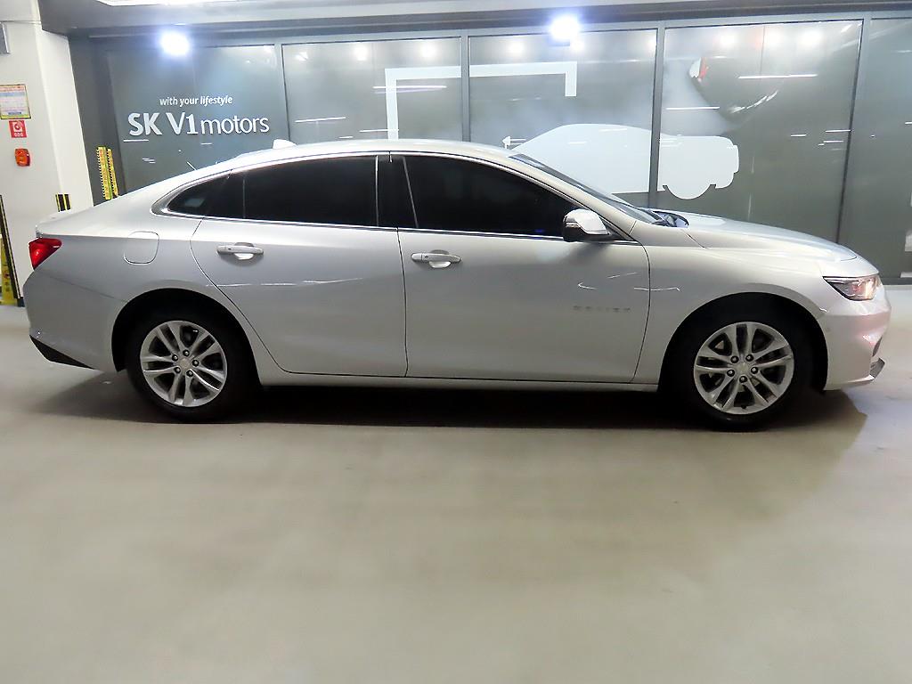 Chevrolet Malibu - Vista 3