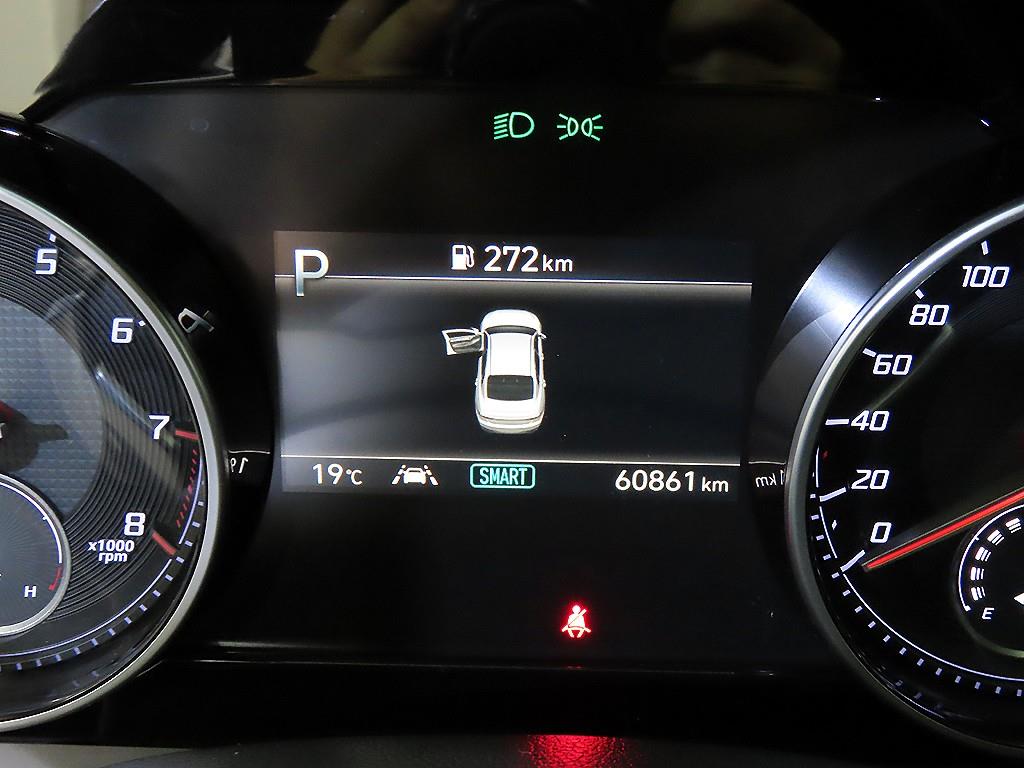 HYUNDAI Grandeur - Vista 9