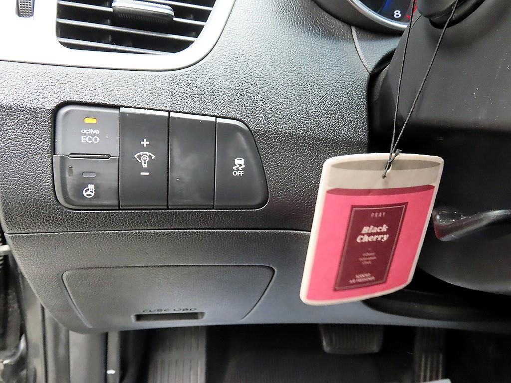 HYUNDAI Avante - Vista 12