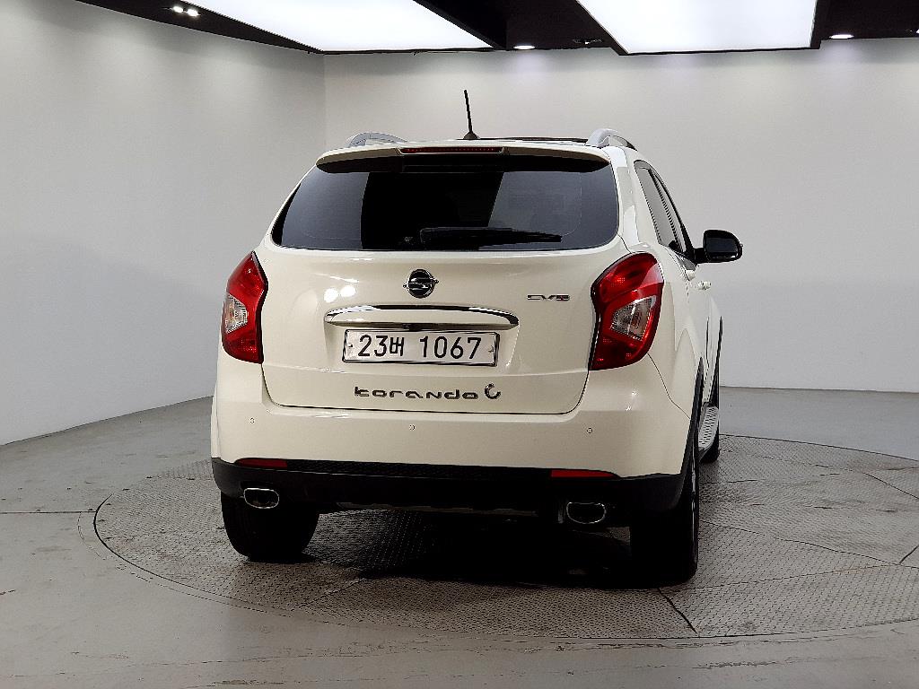 Ssangyong Korando - Vista 3
