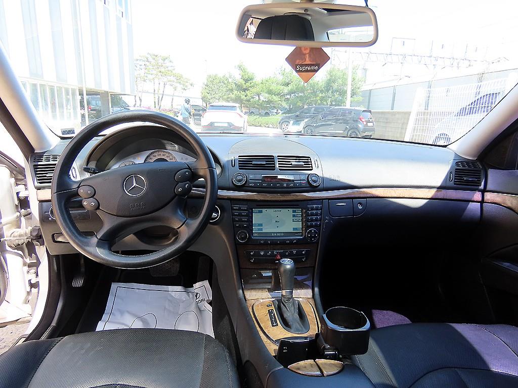 Mercedes Benz E class - Vista 7