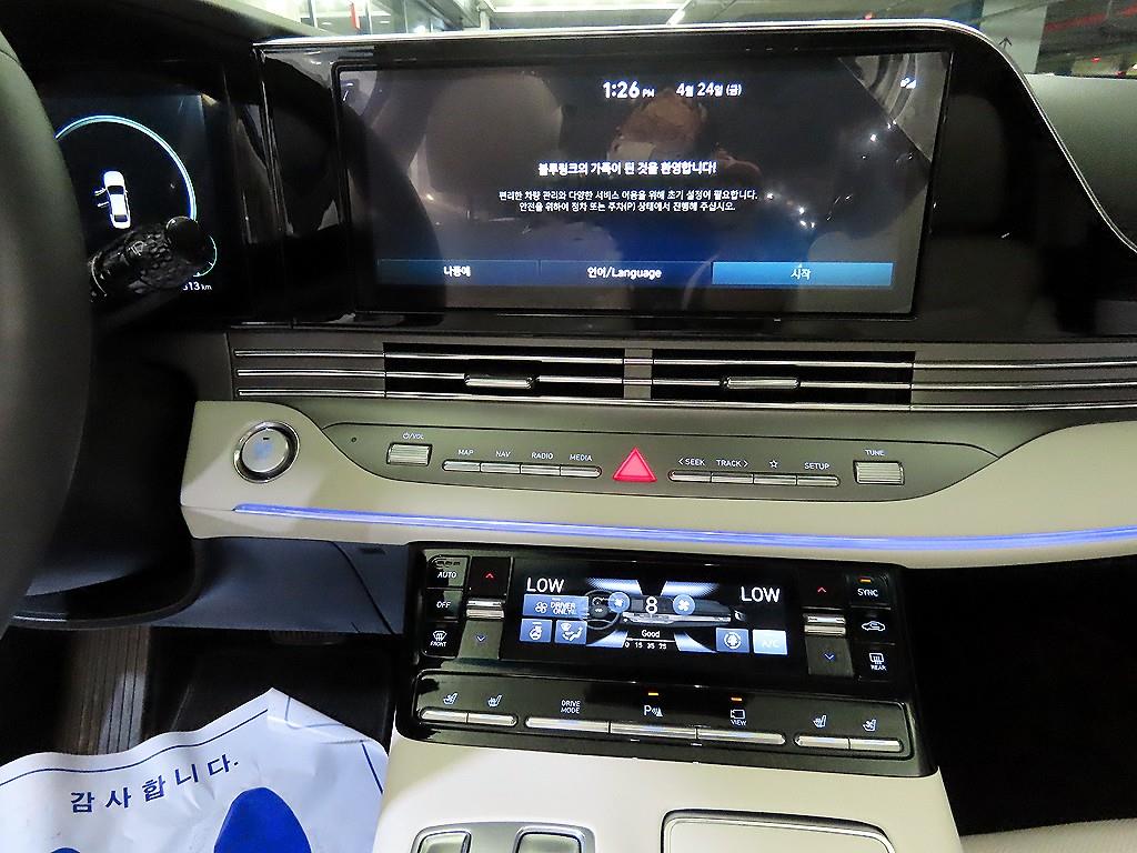 HYUNDAI Grandeur - Vista 11