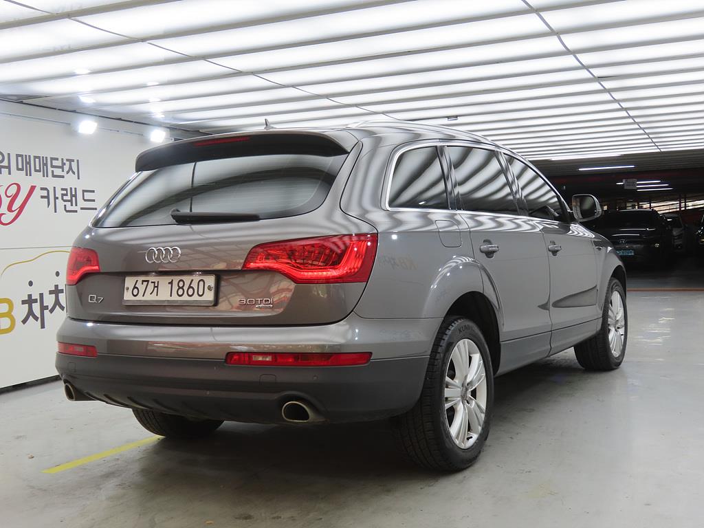Audi Q7 - Vista 4