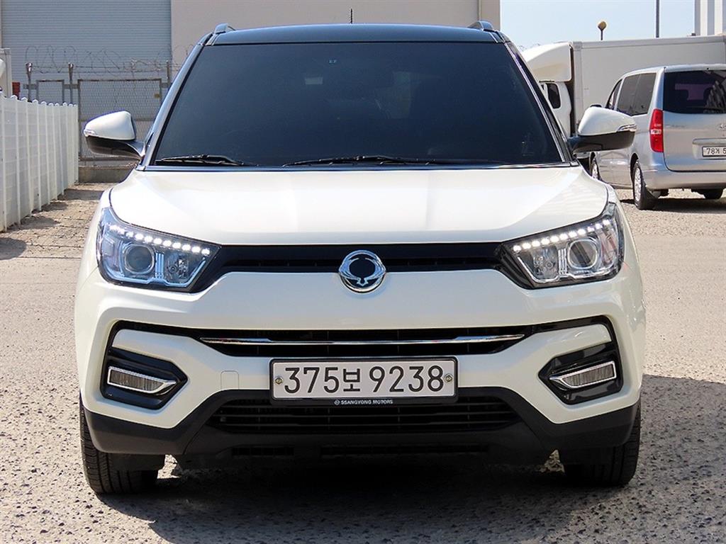 Ssangyong Tivoli 2019 Blanco - Importación desde Corea - HF Imports Iquique - Foto 1