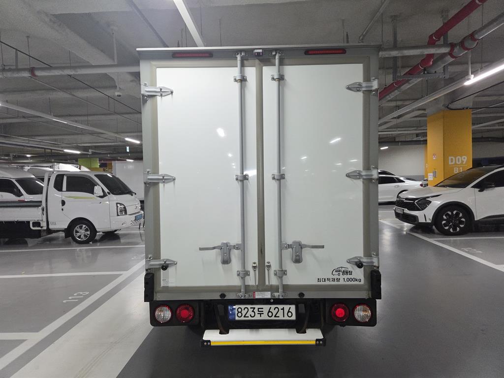 Small Truck Freezer Box(High Deck) - Vista 8