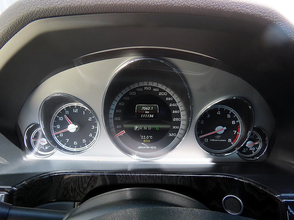 Mercedes Benz E class - Vista 9
