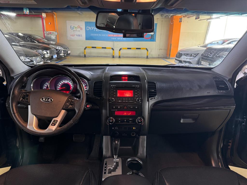 KIA Sorento - Vista 8