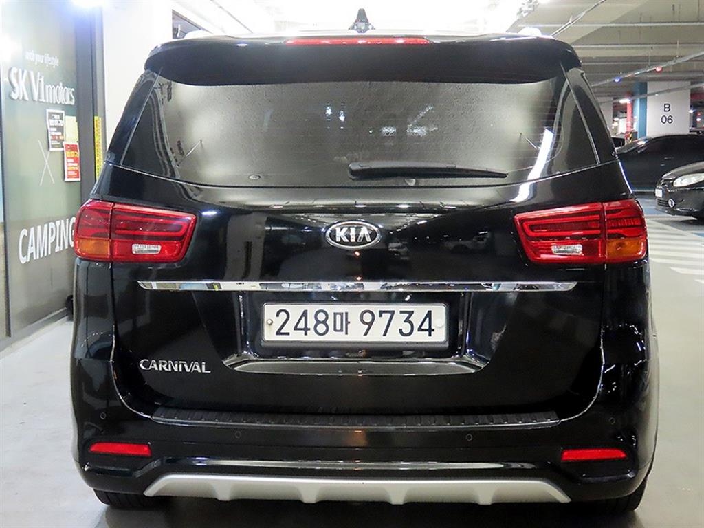 KIA Carnival - Vista 5