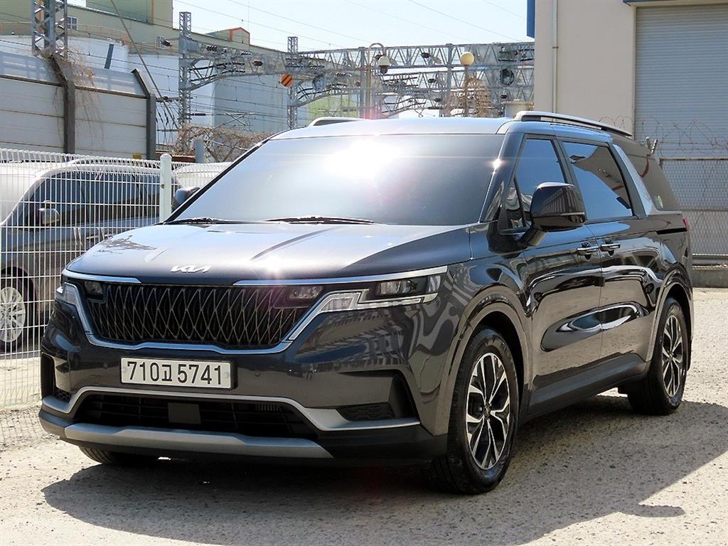 KIA Carnival - Vista 2