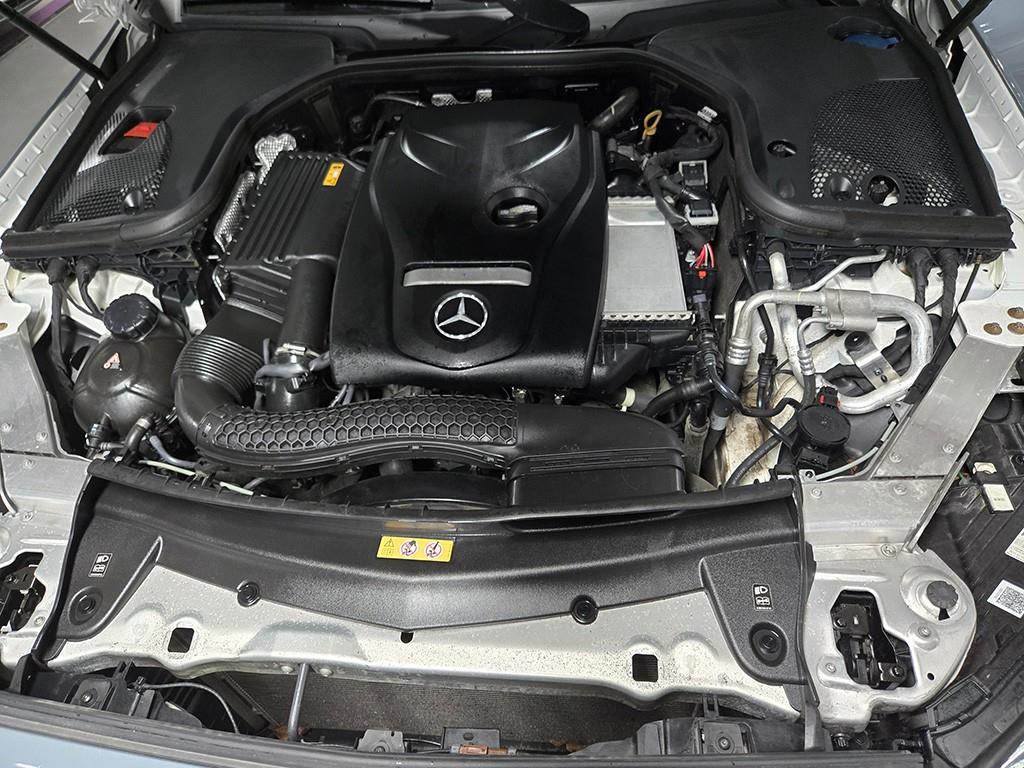 Mercedes Benz E class 2022 Gris - Importación desde Corea - HF Imports Iquique - Foto 19