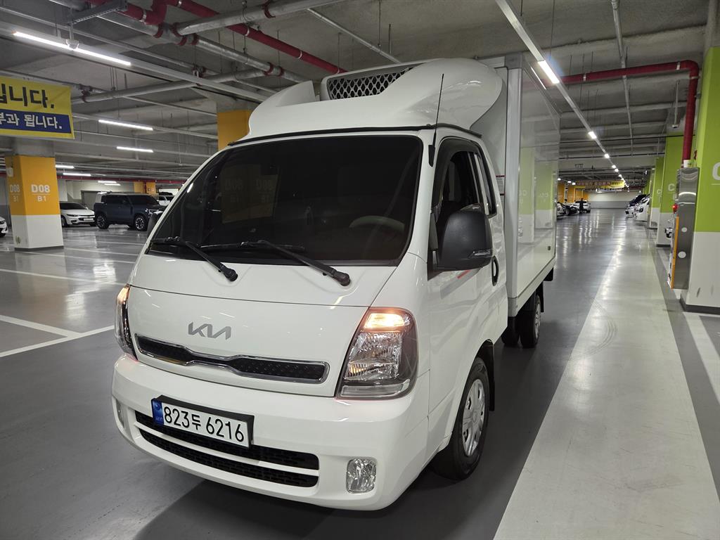 Small Truck Freezer Box(High Deck) 2023 Blanco - Importación desde Corea - HF Imports Iquique - Foto 1