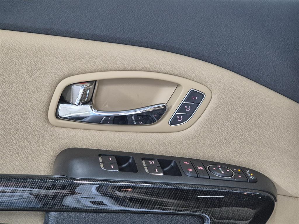 KIA Carnival 2018 the color of pearl - Importación desde Corea - HF Imports Iquique - Foto 16