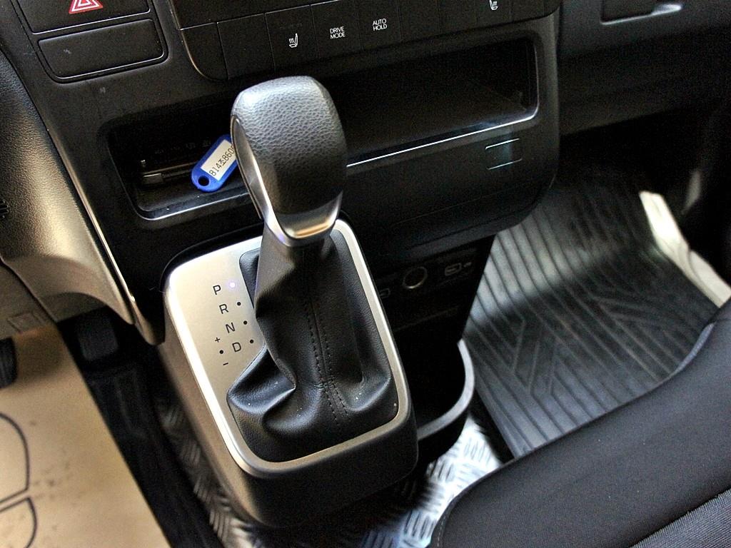 HYUNDAI Staria 2023 Blanco - Importación desde Corea - HF Imports Iquique - Foto 10