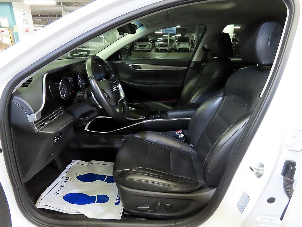 HYUNDAI Grandeur - Vista 6