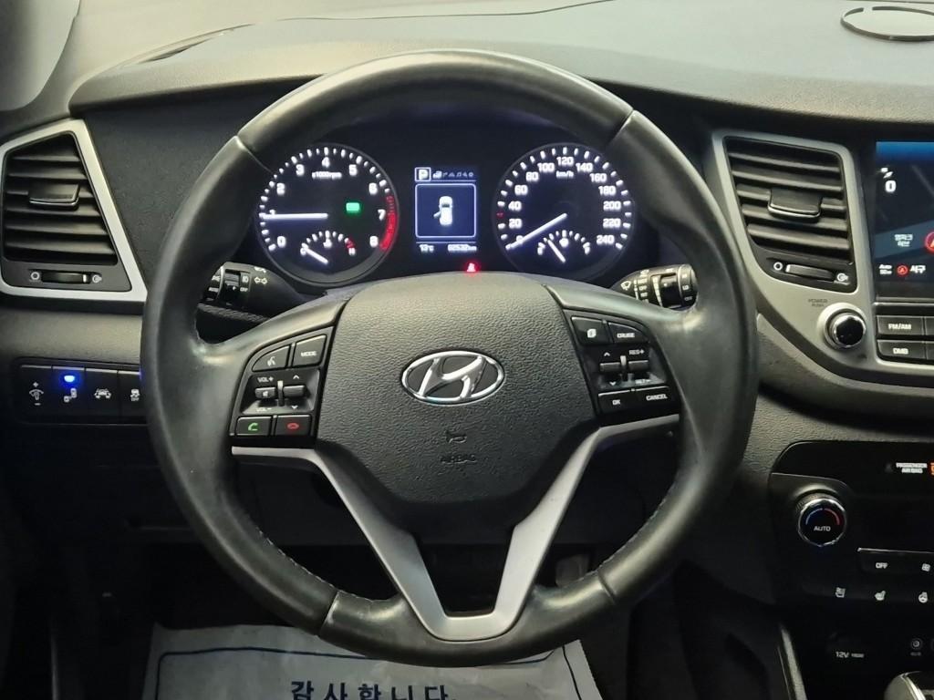 HYUNDAI Tucson - Vista 9
