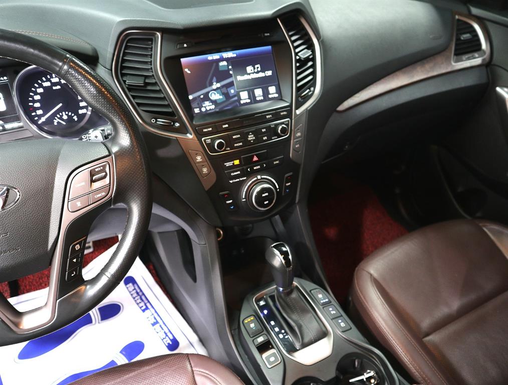 HYUNDAI Santa Fe - Vista 10