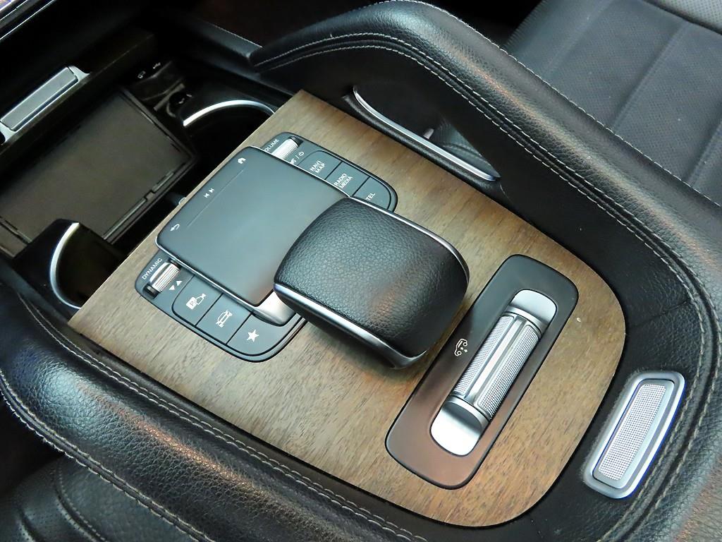 Mercedes Benz GLE Class - Vista 12