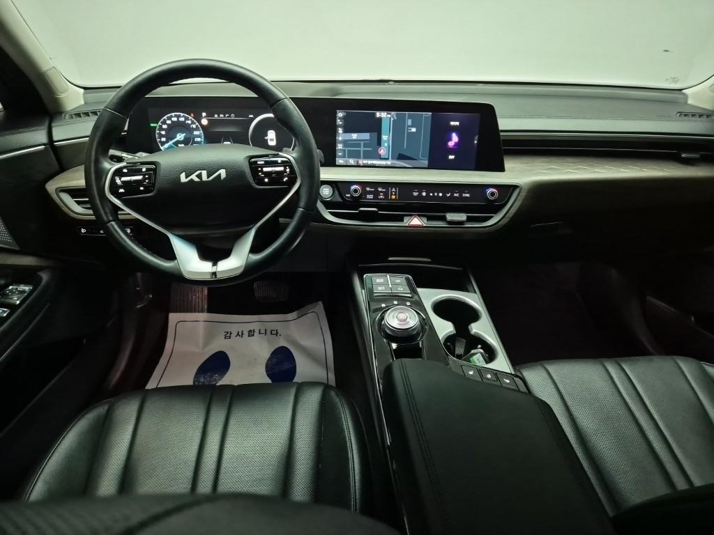 KIA K8 - Vista 8