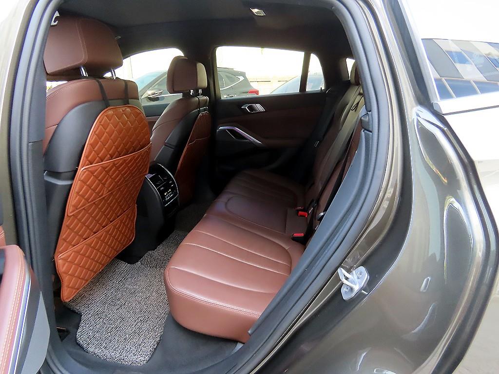 BMW X6 - Vista 6