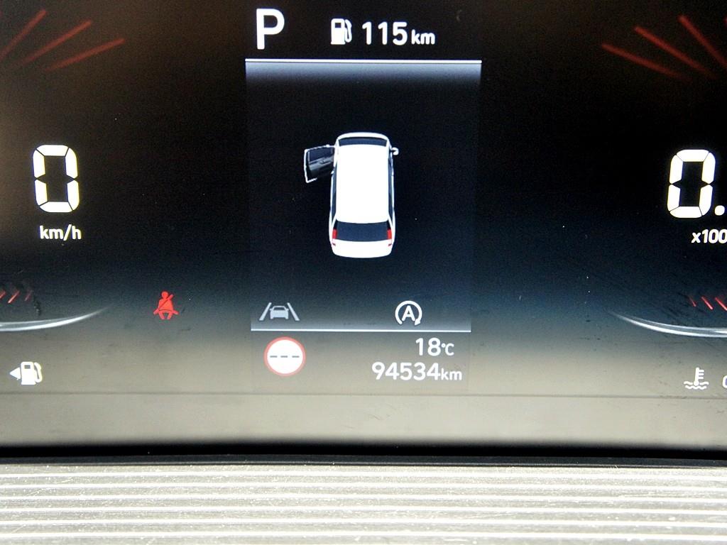 HYUNDAI Staria 2023 Blanco - Importación desde Corea - HF Imports Iquique - Foto 8