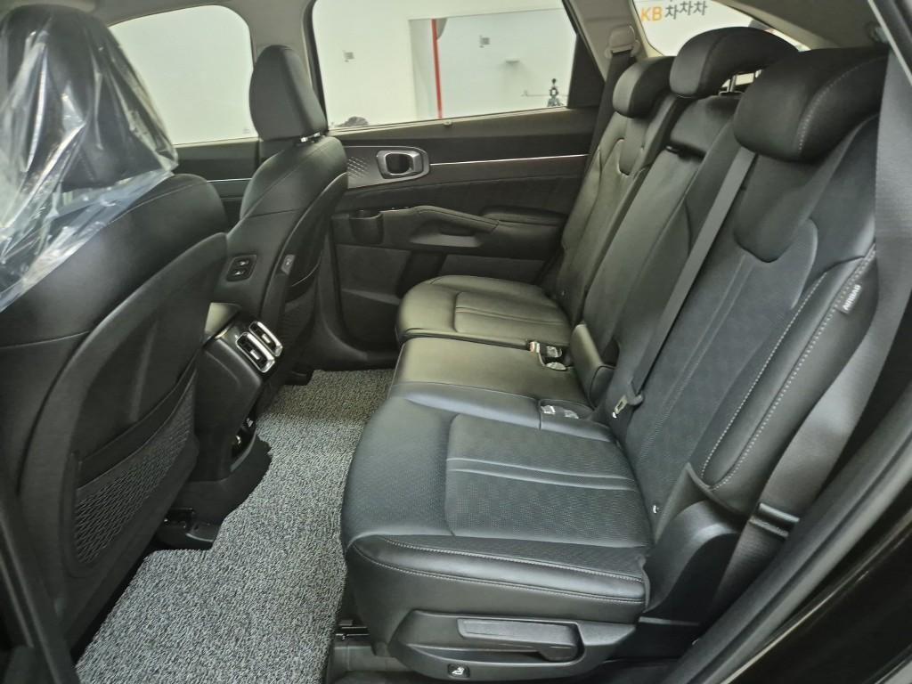 KIA Sorento - Vista 12