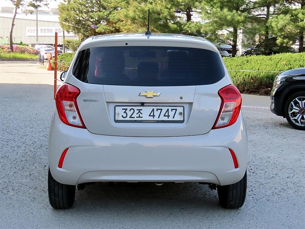 Chevrolet Spark - Vista 4