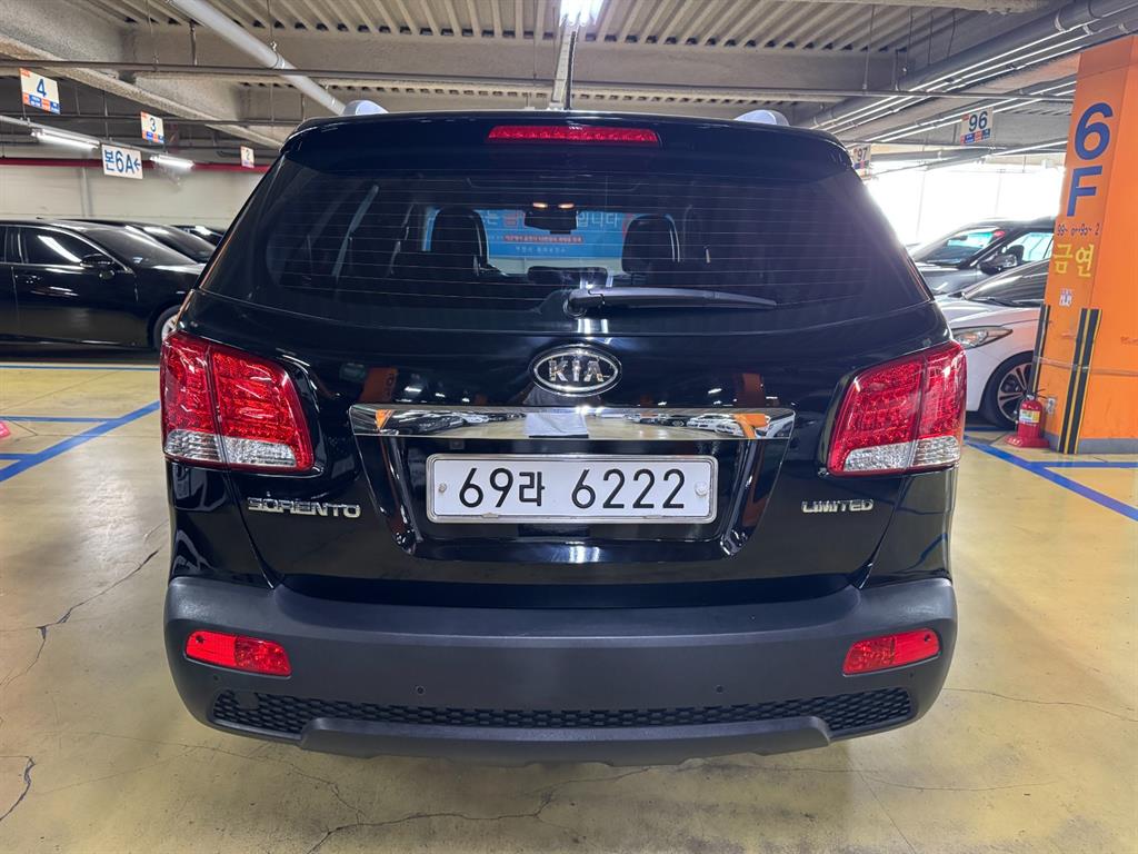 KIA Sorento - Vista 5