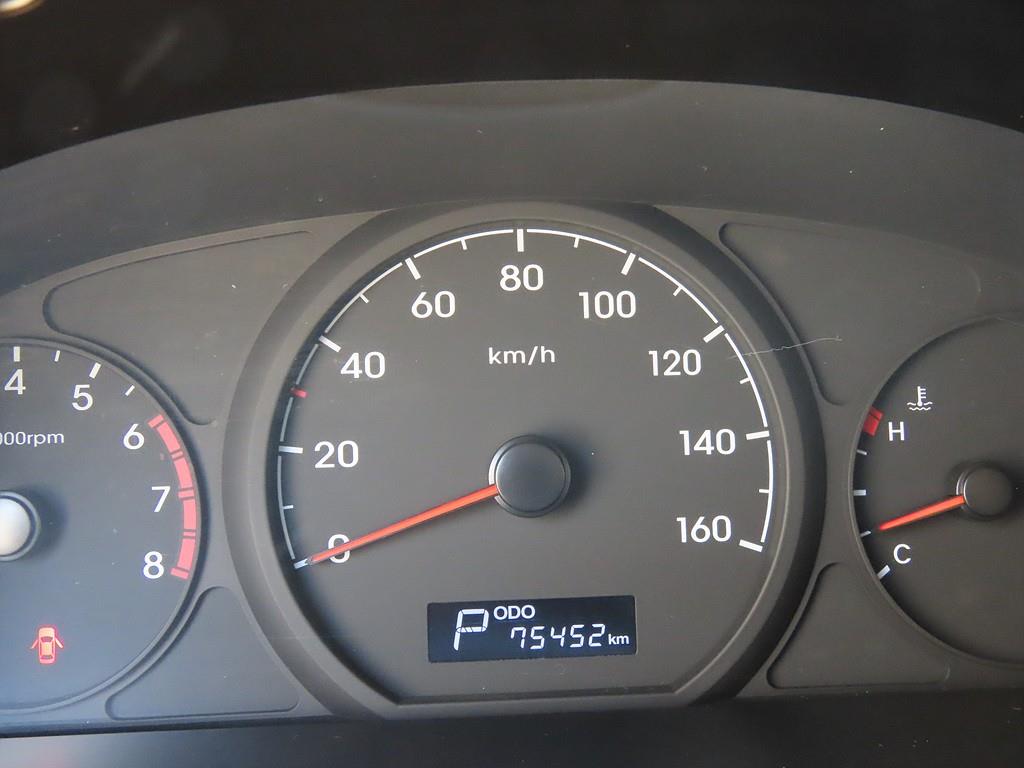 HYUNDAI Starex - Vista 10