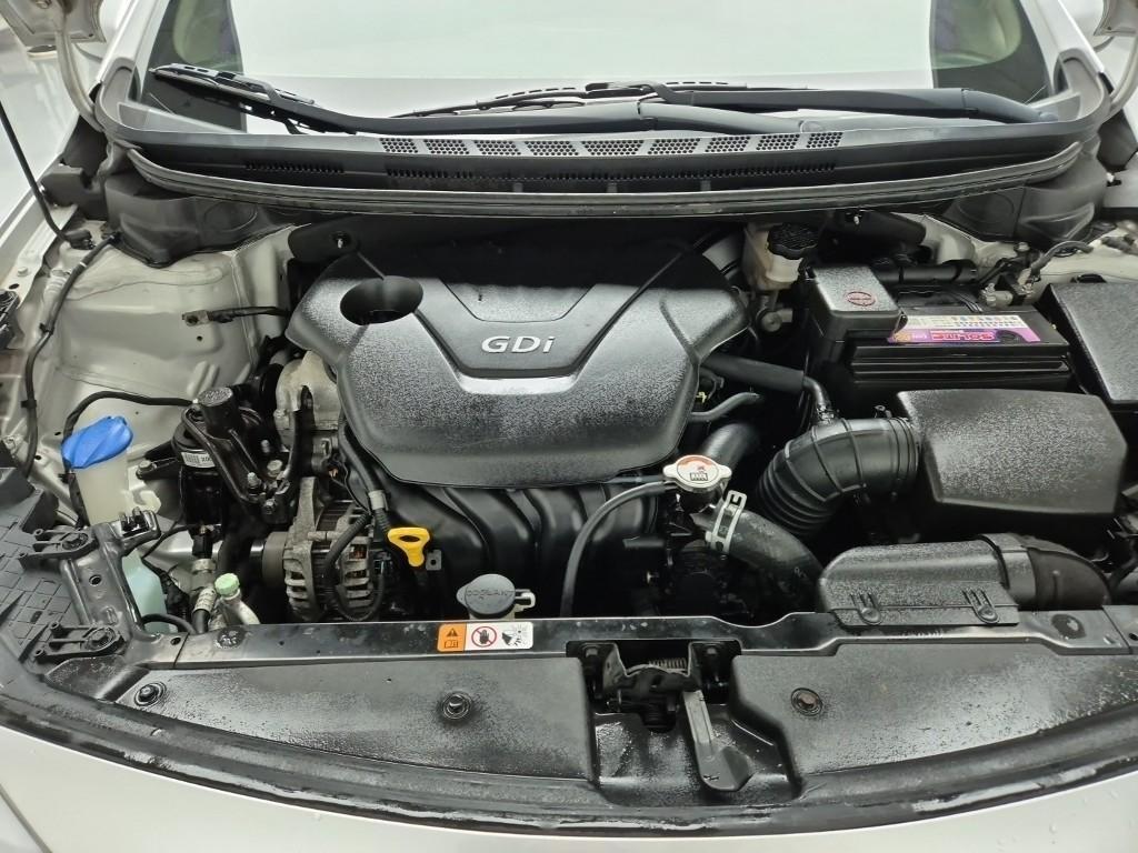 KIA K3 - Vista 5