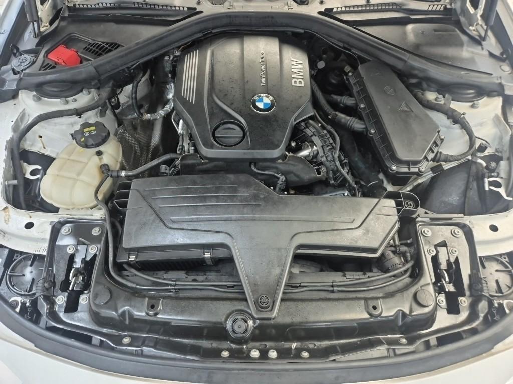 BMW 4 Series - Vista 5