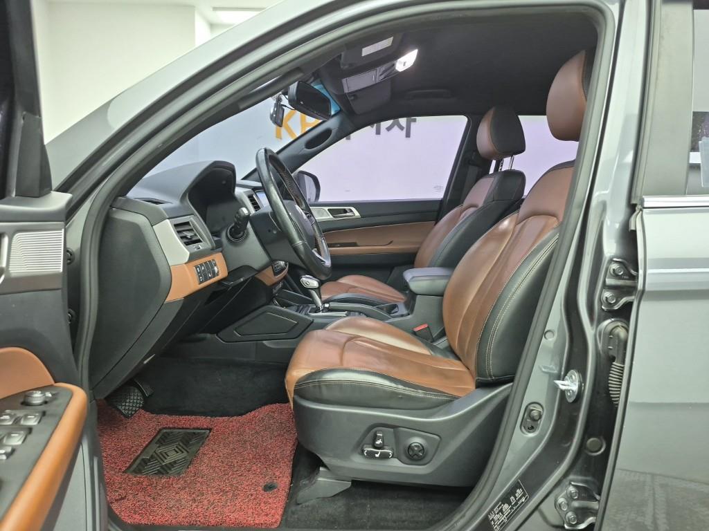 Ssangyong Rexton - Vista 11