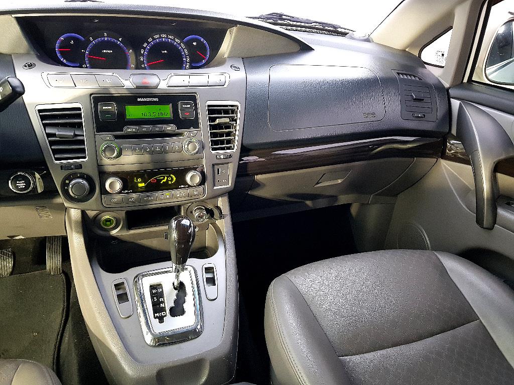 Ssangyong Korando - Vista 9