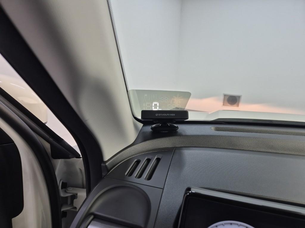 HYUNDAI Casper - Vista 10