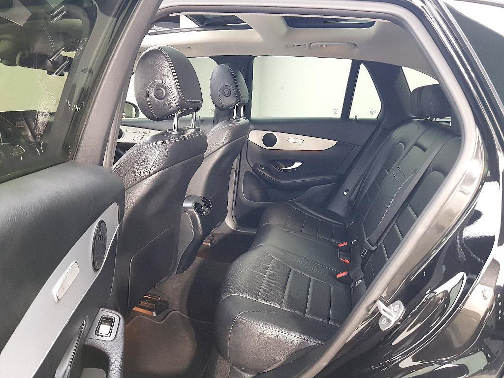 Mercedes Benz GLC Class - Vista 9