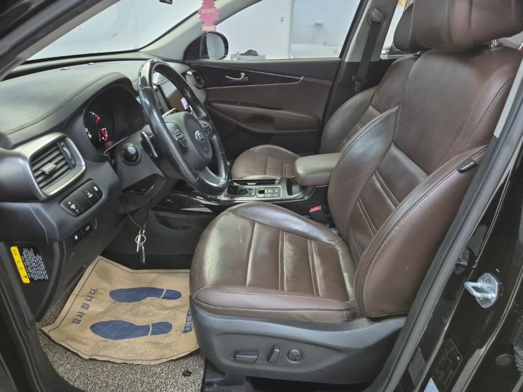 KIA Sorento - Vista 11