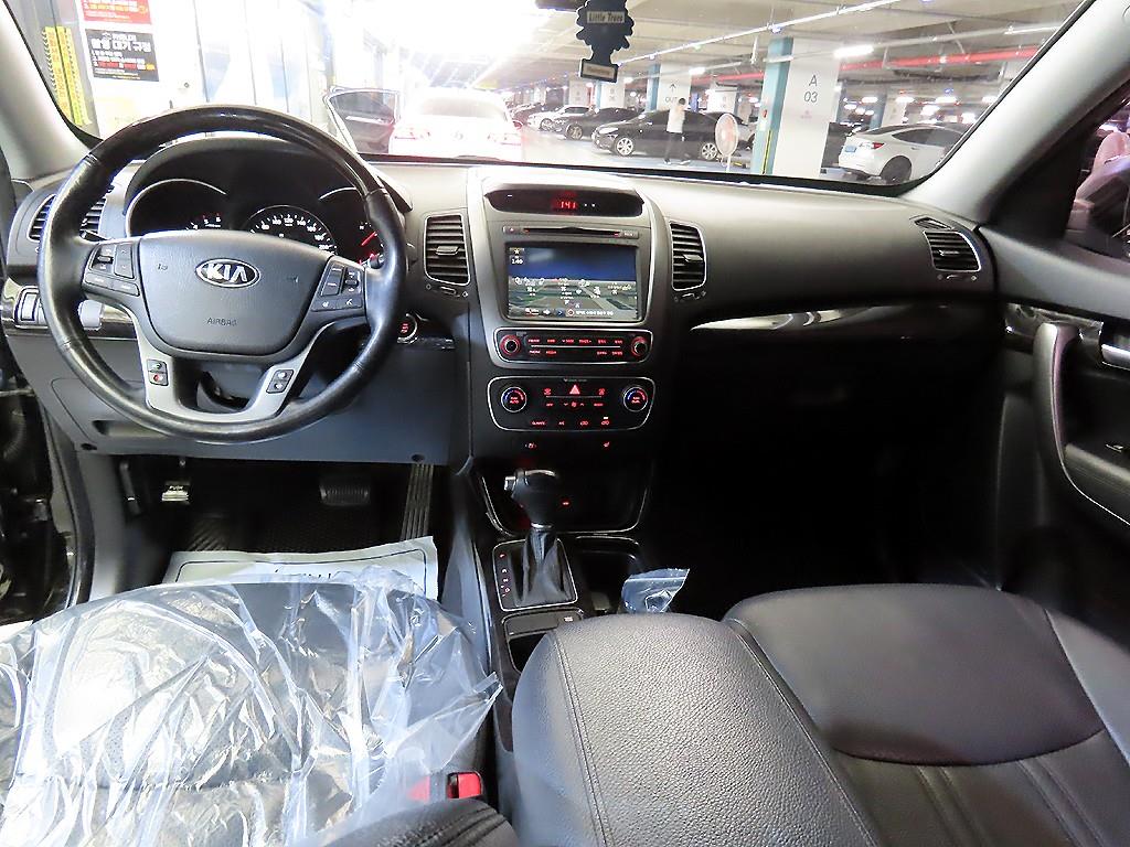 KIA Sorento - Vista 10