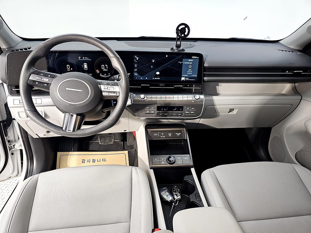 HYUNDAI Kona - Vista 5