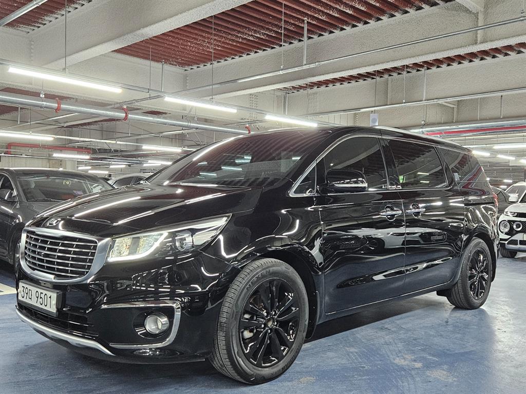 KIA Carnival 2018 Negro - Importación desde Corea - HF Imports Iquique - Foto 1