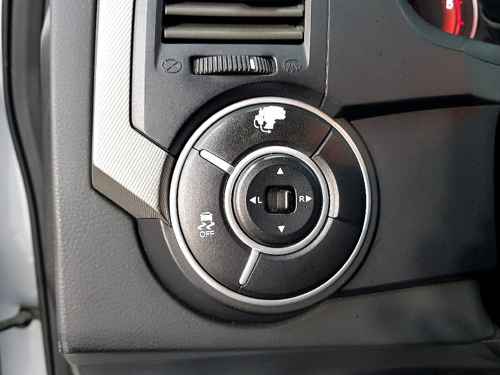 Ssangyong Korando - Vista 12