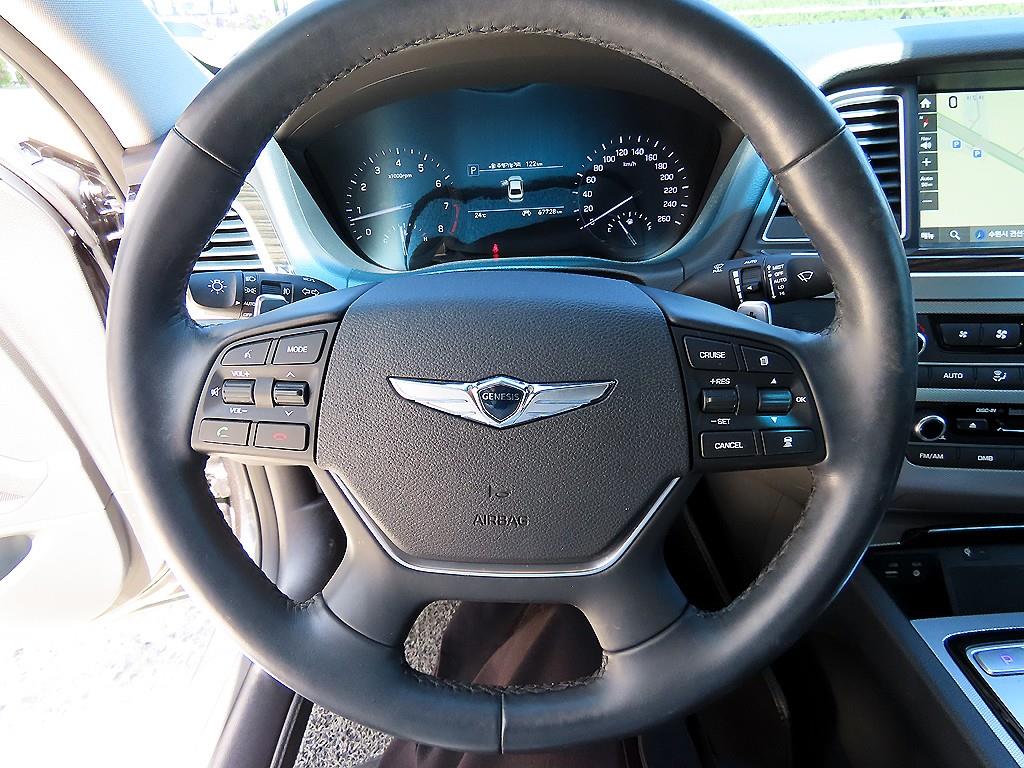 Genesis G80 - Vista 8