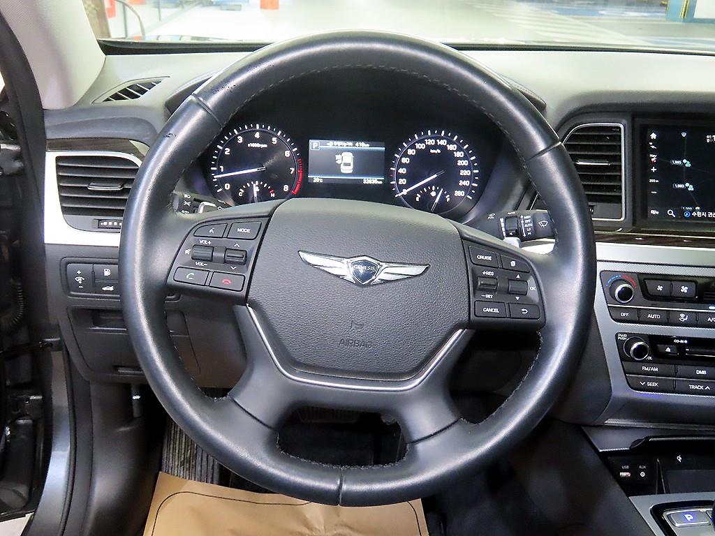 Genesis G80 - Vista 8
