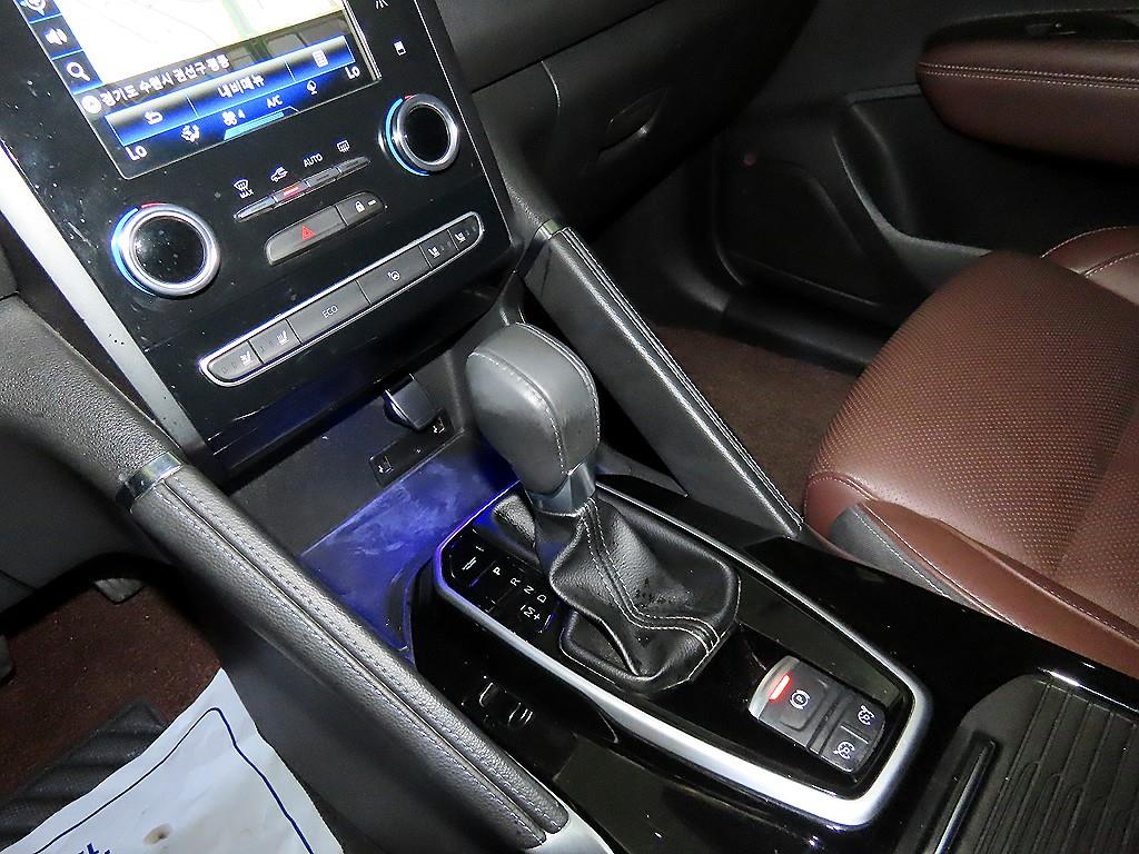 SAMSUNG QM6 - Vista 12