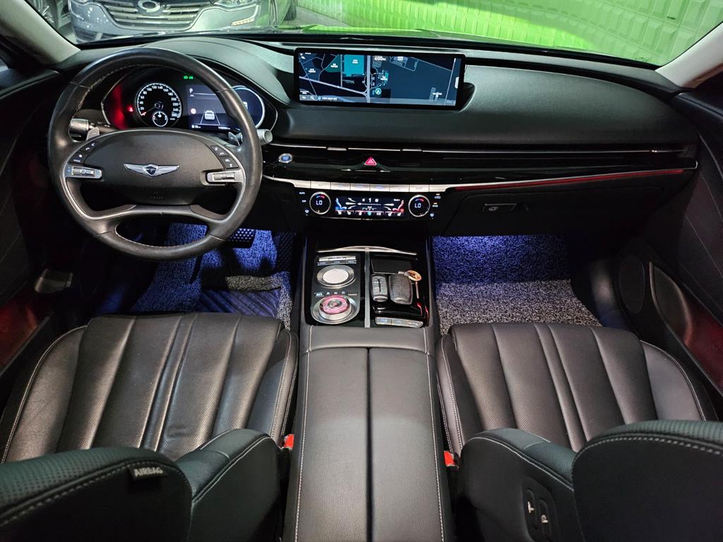 Genesis G80 - Vista 8